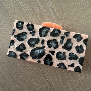 Never used Tuckernuck clutch